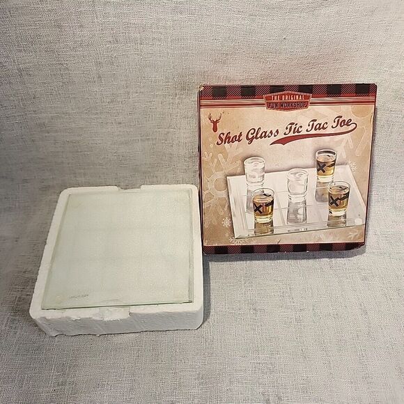 Limited Edition Tic Tac Toe Shot Glass Set Adult Game Barware Set 2 Player / Box - Picture 6 of 10